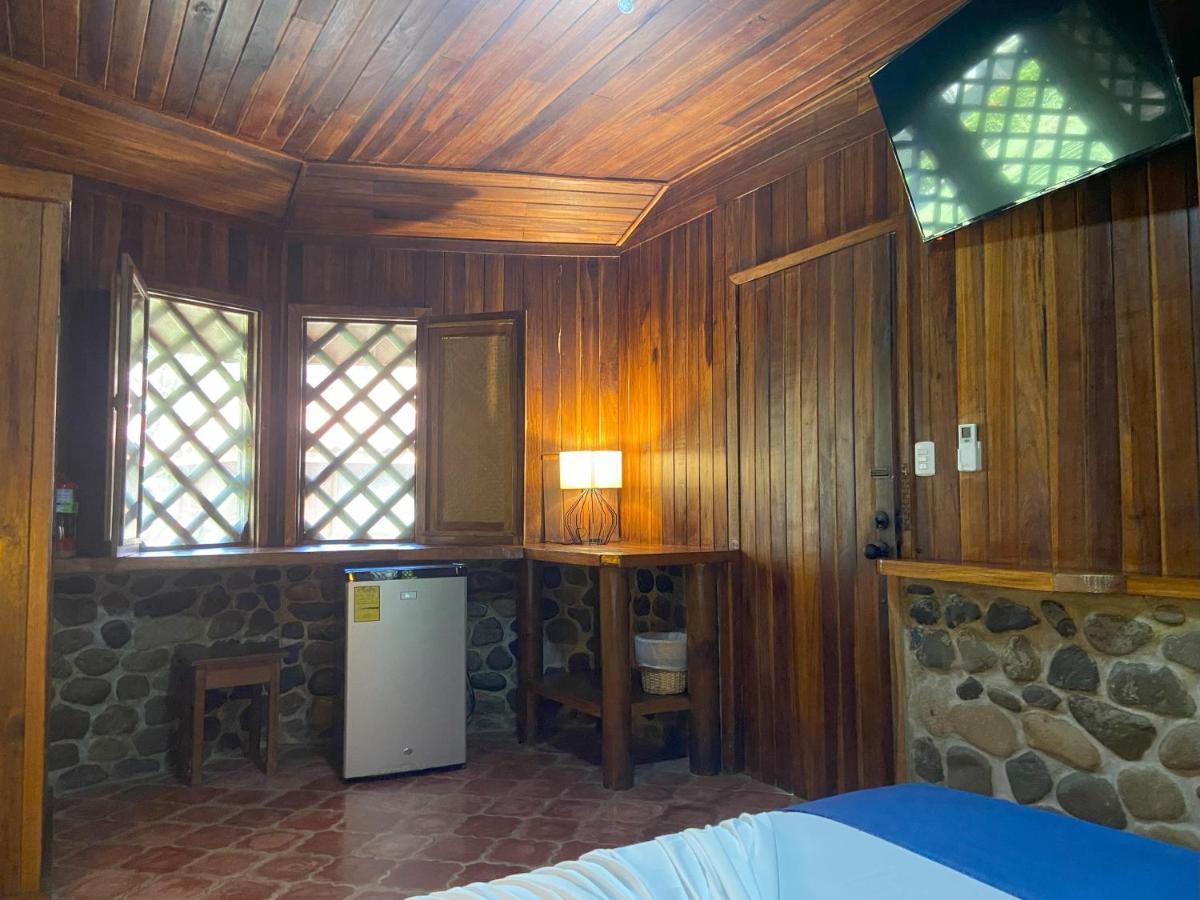 Bungalows Malu Кахуита Екстериор снимка