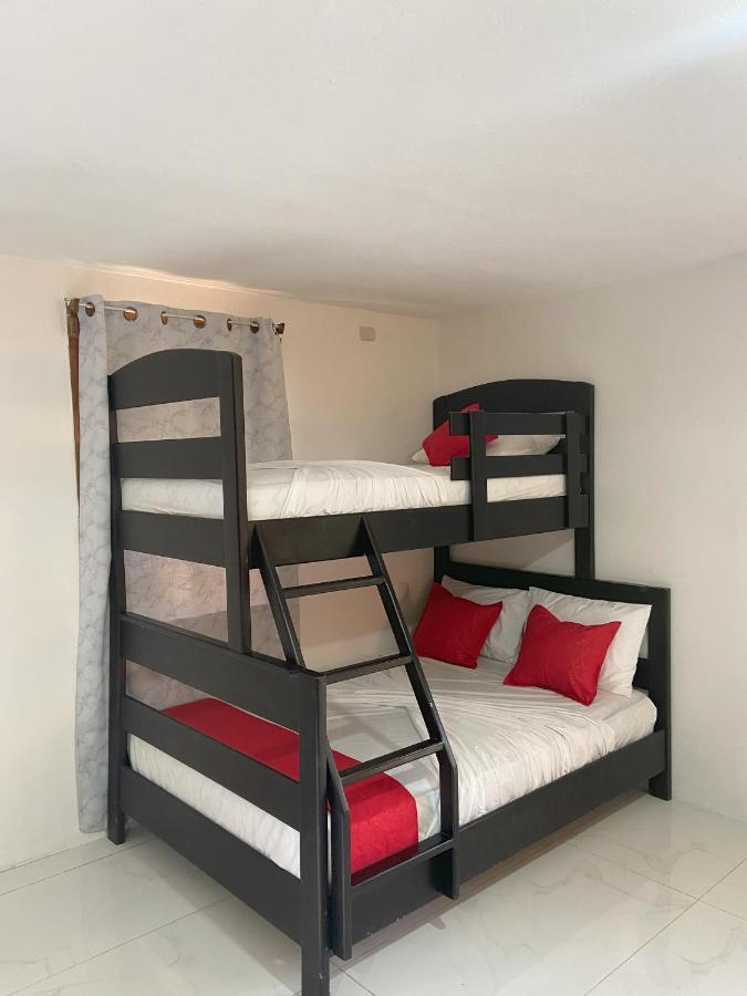 Bungalows Malu Кахуита Екстериор снимка