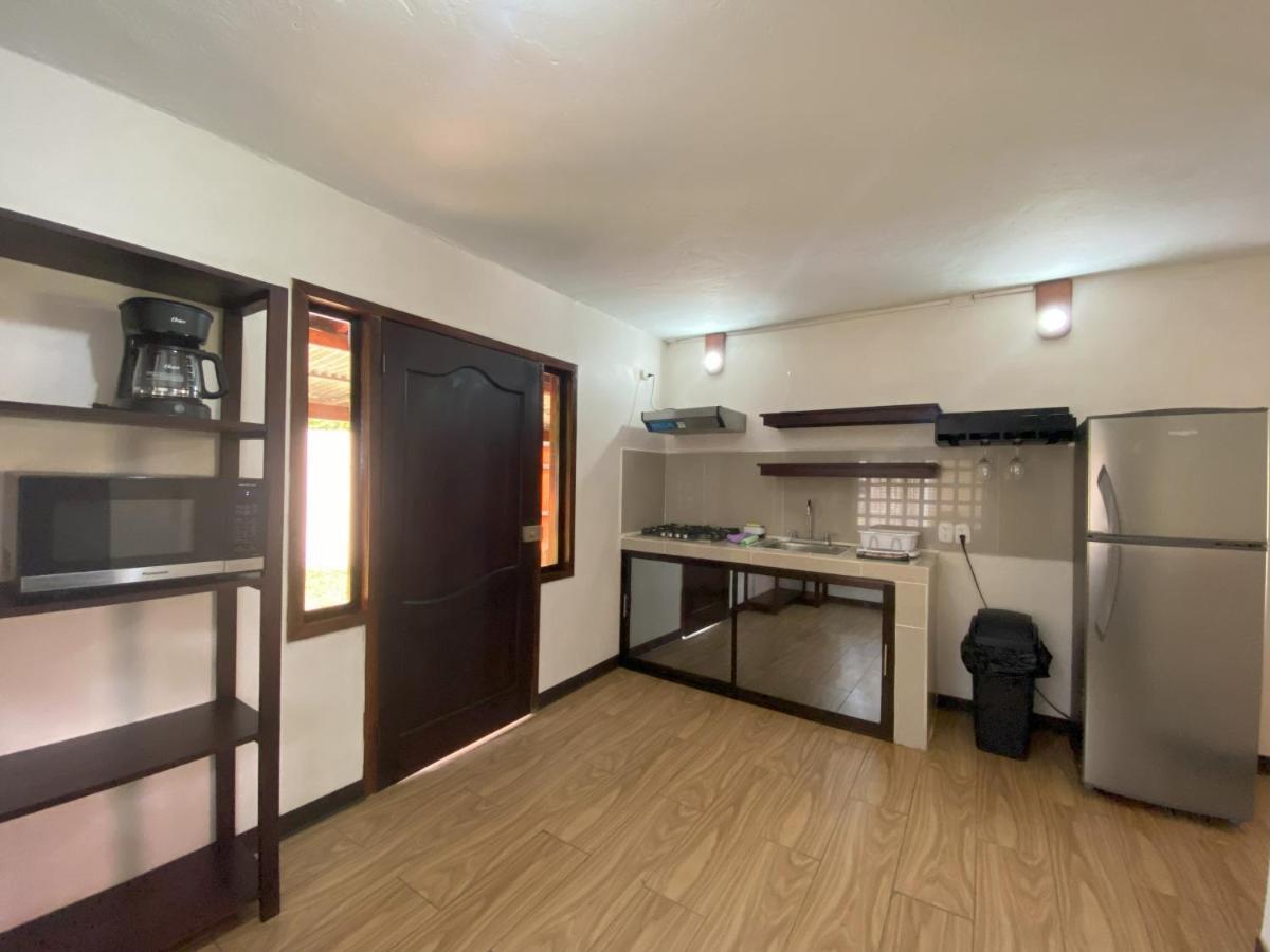 Bungalows Malu Кахуита Екстериор снимка