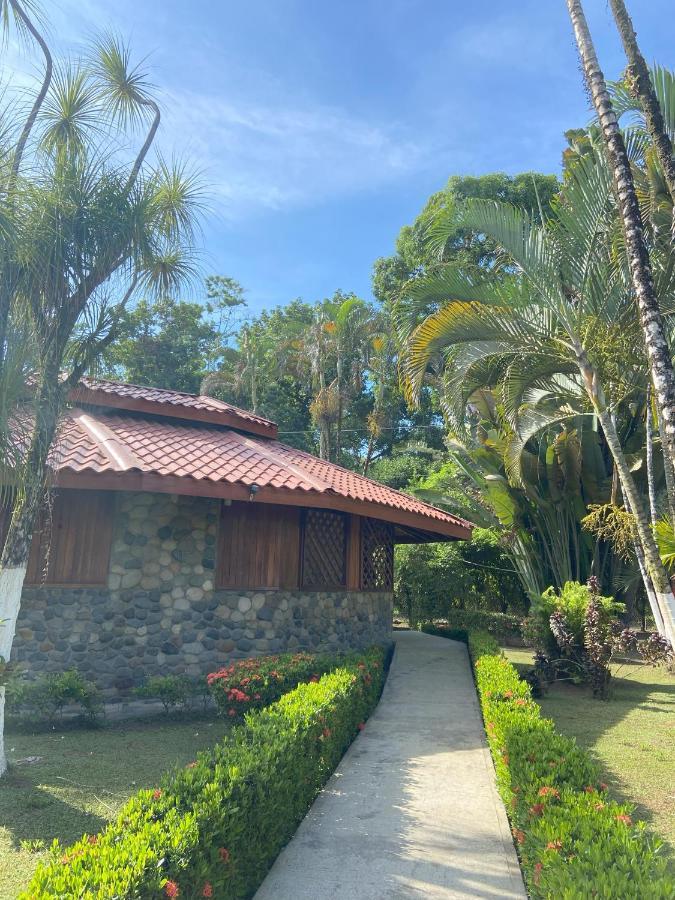 Bungalows Malu Кахуита Екстериор снимка